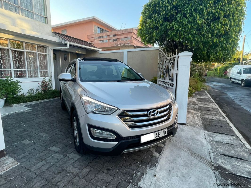 Hyundai Santafe in Mauritius