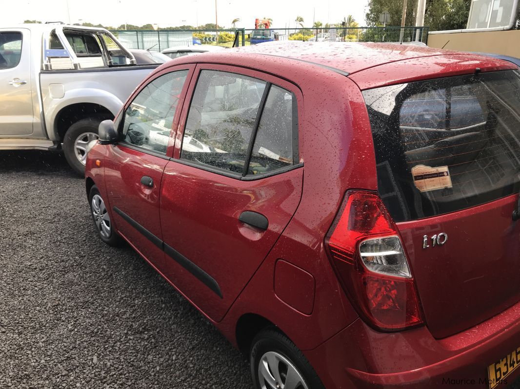 Hyundai i10 - RED in Mauritius