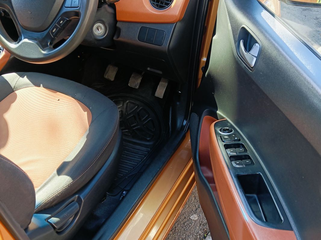 Hyundai i10 Grand in Mauritius