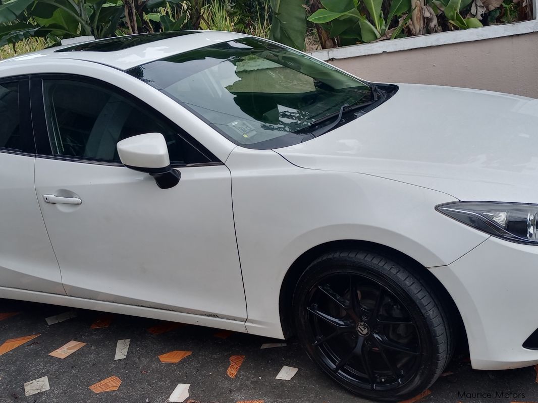 Mazda 3 skyactiv in Mauritius