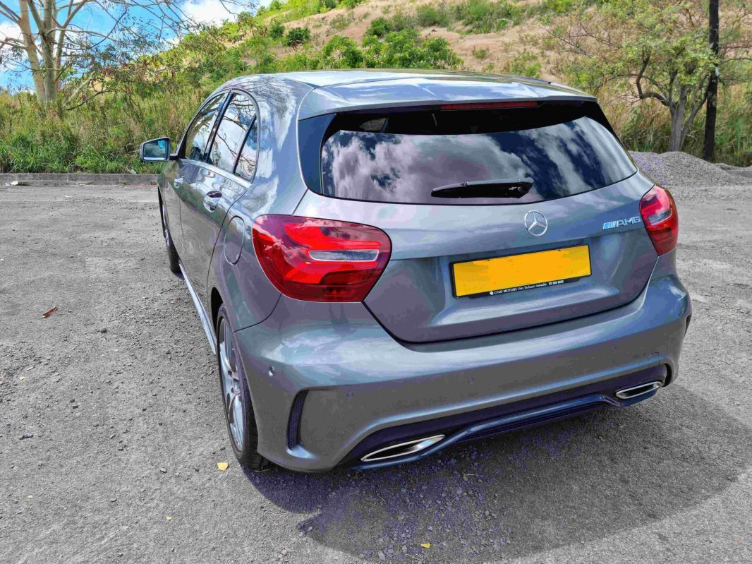 Mercedes-Benz A180 W176 Facelift 2016-2018 AMG Line in Mauritius