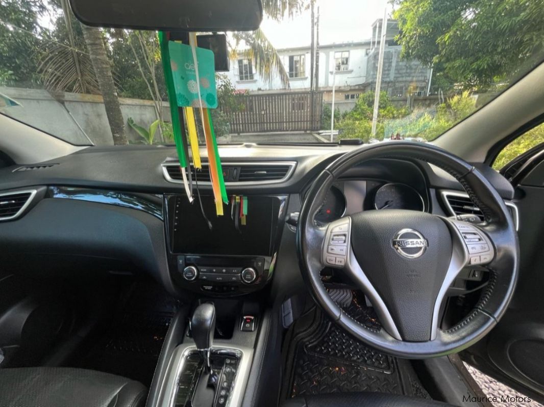 Nissan Qashqai 1.2 Turbo in Mauritius