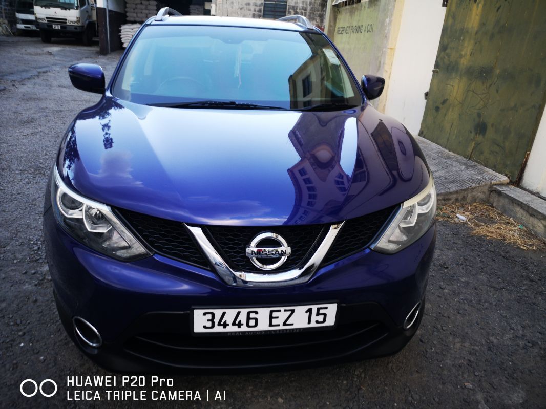 Nissan Qashqai j11 1.2 dig-t in Mauritius
