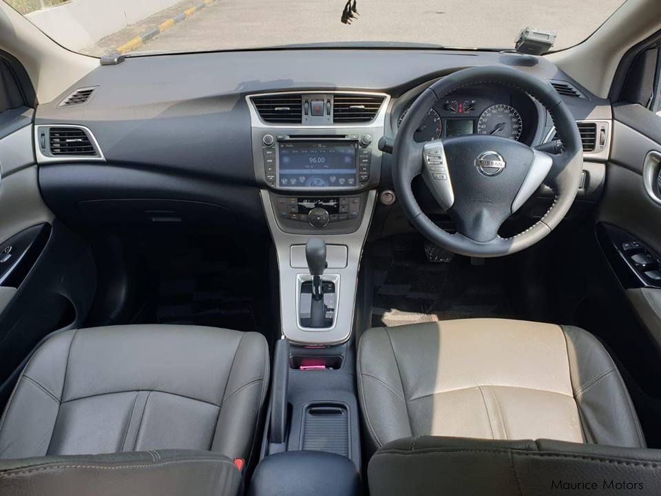 Nissan SYLPHY 1.6 STEPTRONIC in Mauritius
