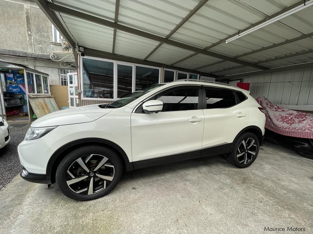 Nissan qashqai in Mauritius