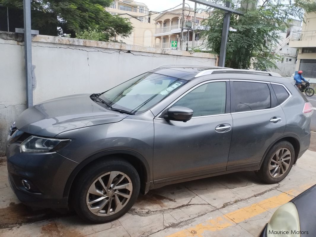 Nissan x-trail in Mauritius