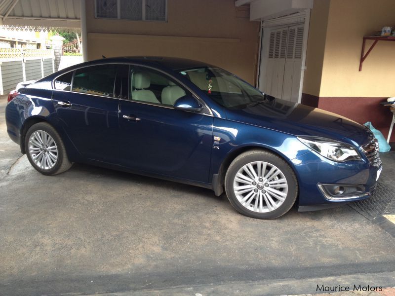 Opel INSIGNIA TURBO in Mauritius