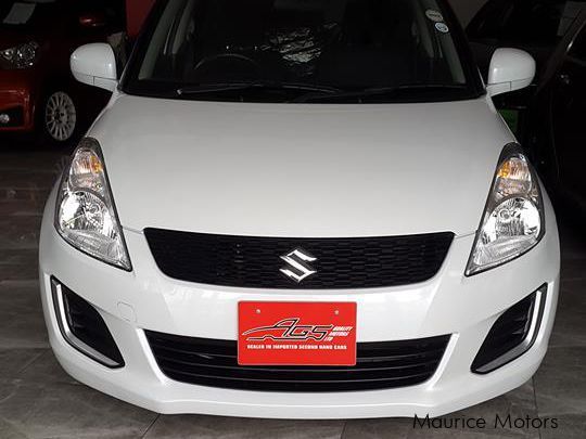 Suzuki SWIFT YR 2015 - WHITE in Mauritius