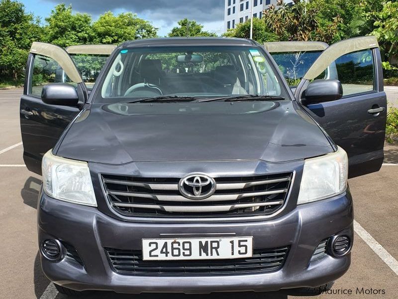 Toyota  Hilux 2.5 Turbo in Mauritius