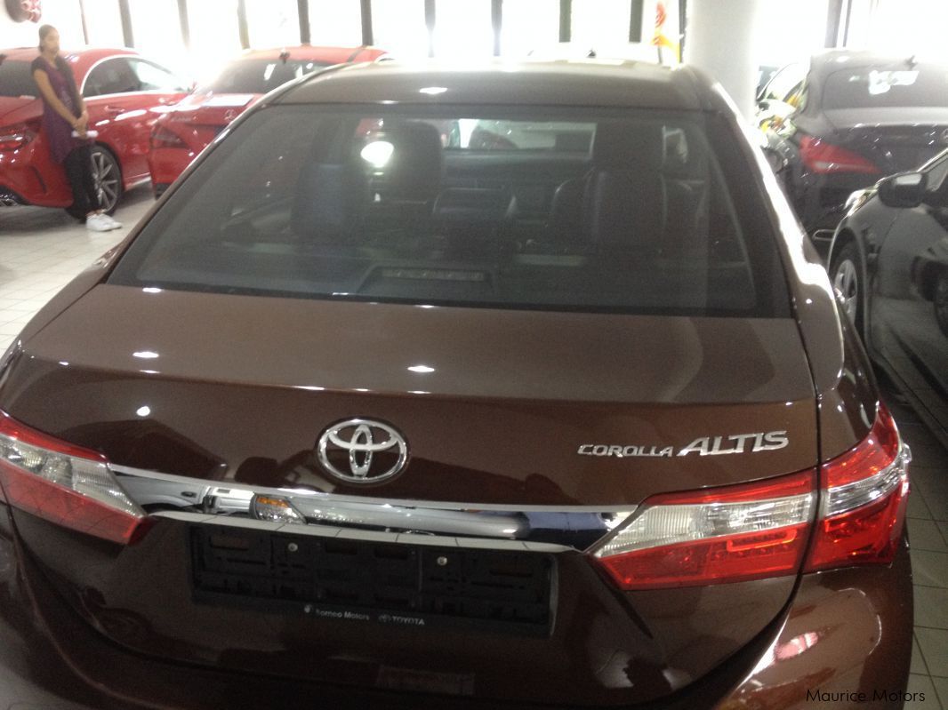 Toyota AXIO COROLLA - BROWN in Mauritius