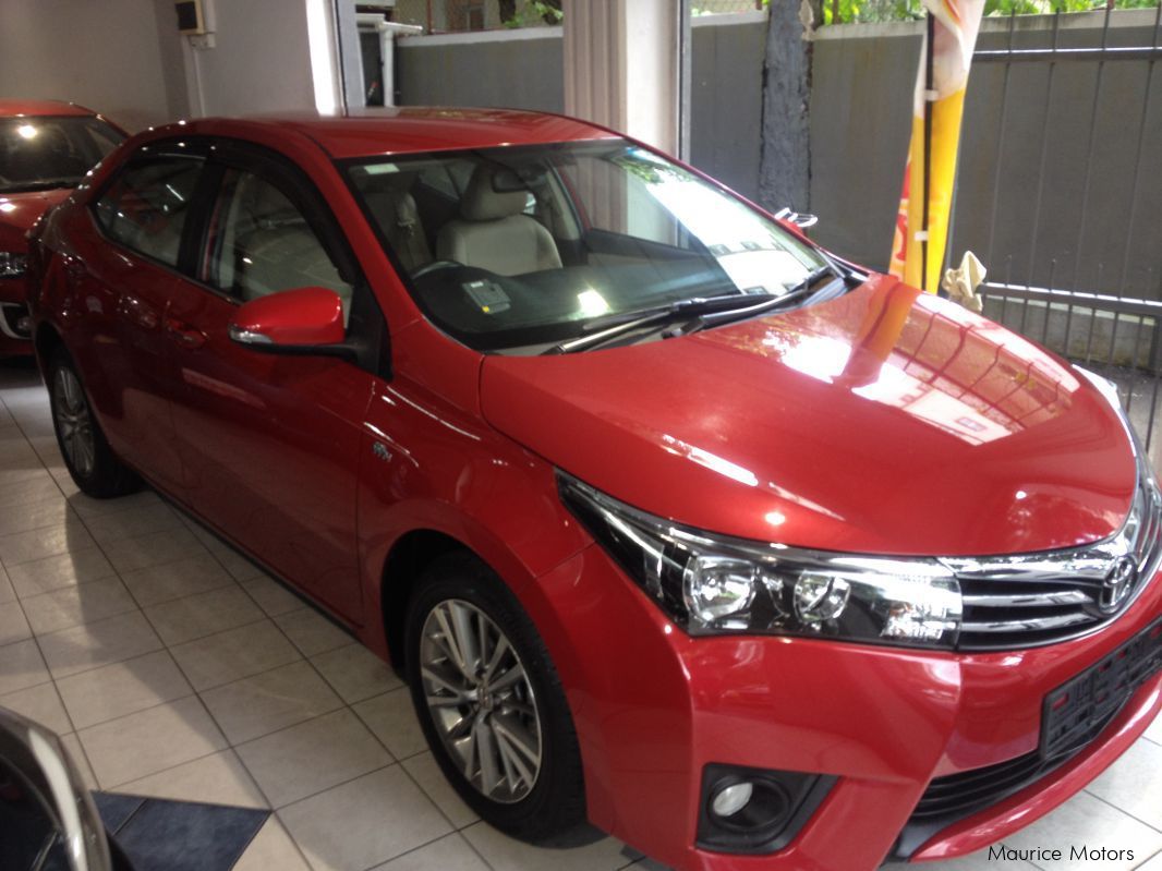 Toyota COROLLA ALTIS - RED - 1.6 CVT ELEGANCE in Mauritius