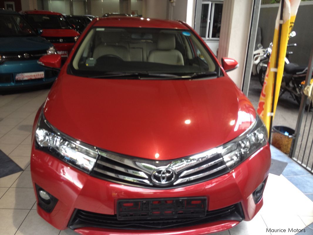 Toyota COROLLA ALTIS - RED - 1.6 CVT ELEGANCE in Mauritius