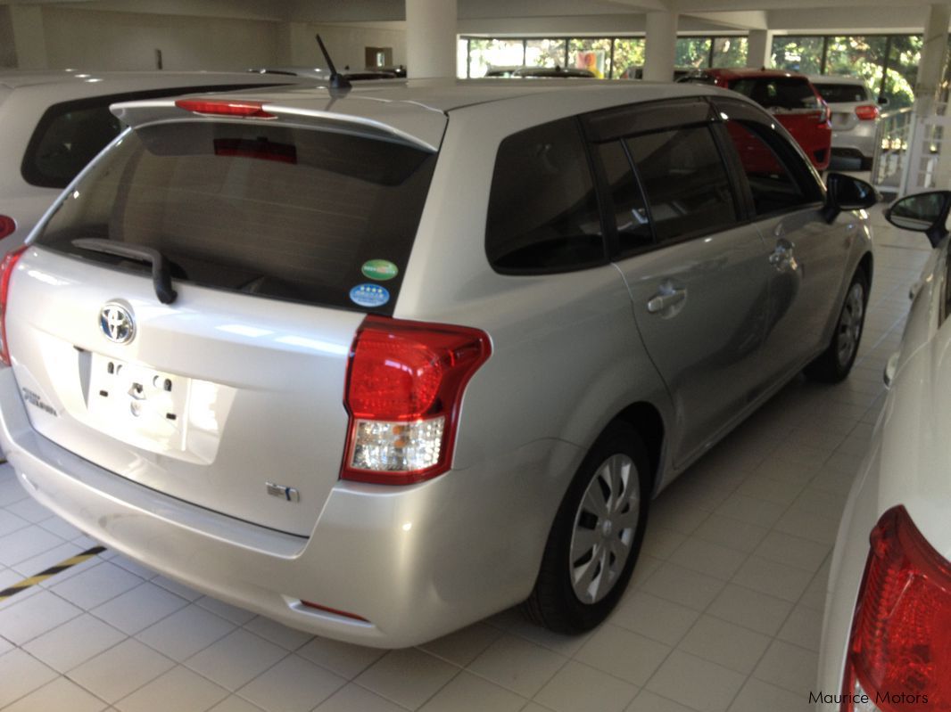 Toyota FIELDER - HYBRID - SILVER in Mauritius
