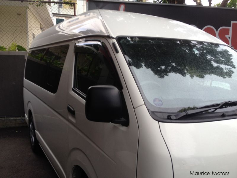 Toyota HIACE - WHITE in Mauritius