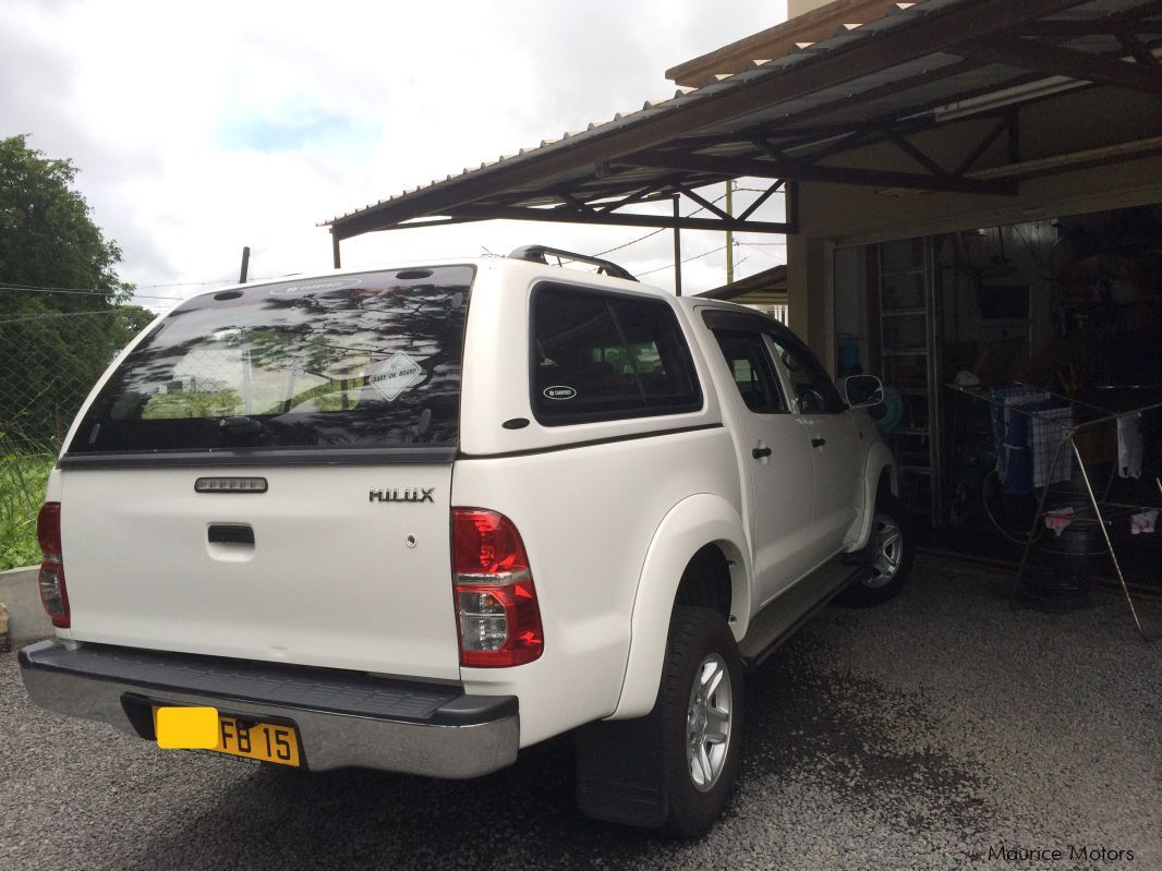 Toyota Hilux 2.5 4x4 in Mauritius