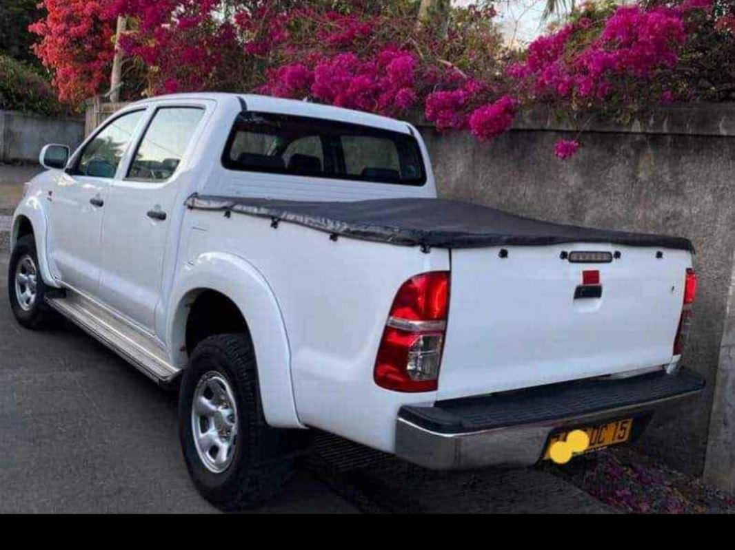 Toyota Hilux 2.5 turbo D4D in Mauritius