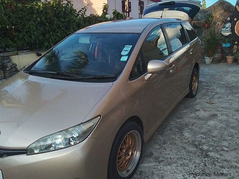 Toyota Wish in Mauritius