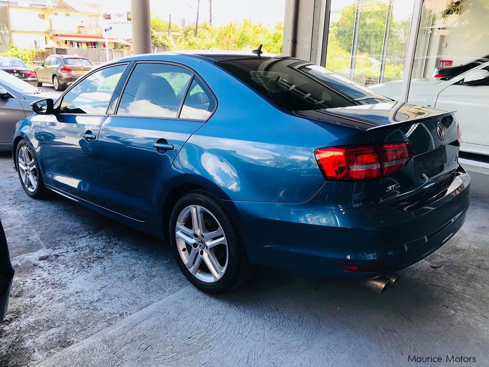 Volkswagen JETTA VW 1.4 TSI R-Line - 7 Speed DSG Gearbox -  TURBO in Mauritius