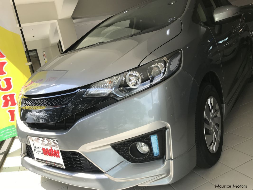 Honda FIT - HYBRID - SILVER in Mauritius