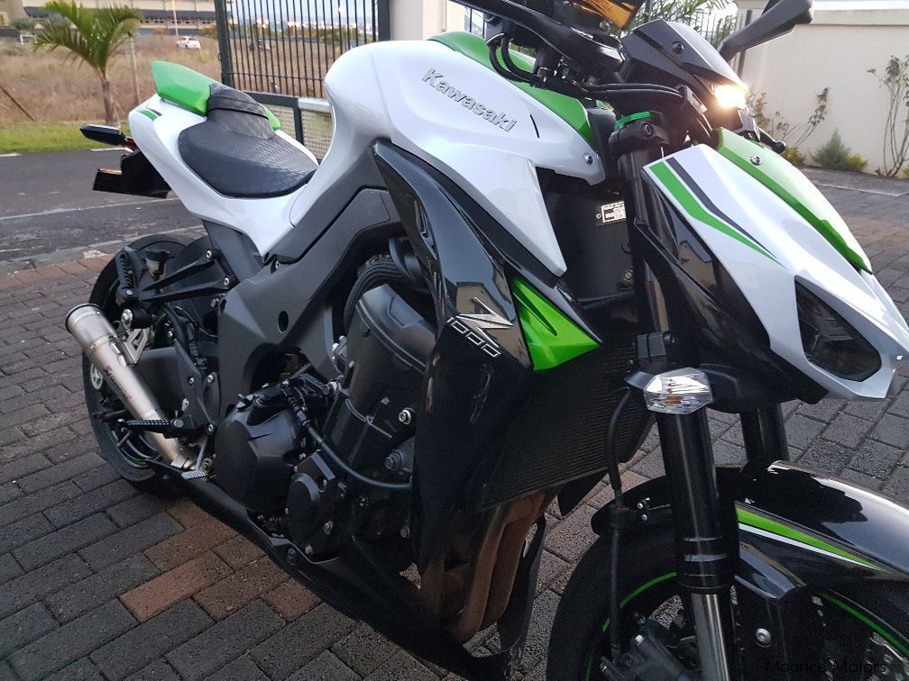 Kawasaki z1000 2016 White in Mauritius