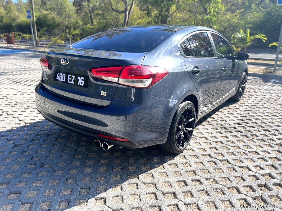 Kia Cerato Forte K3 in Mauritius