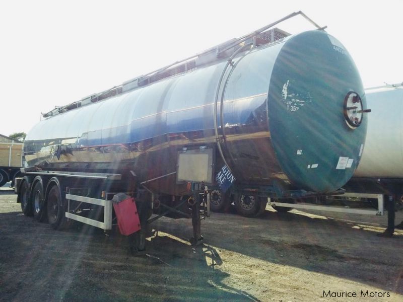 Magyar Magyar tanker trailer in Mauritius