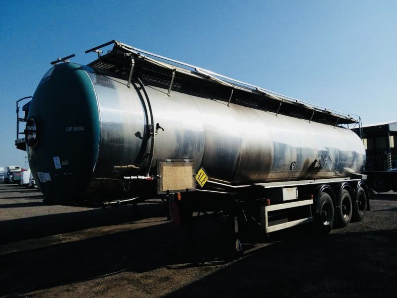 Magyar Magyar tanker trailer in Mauritius