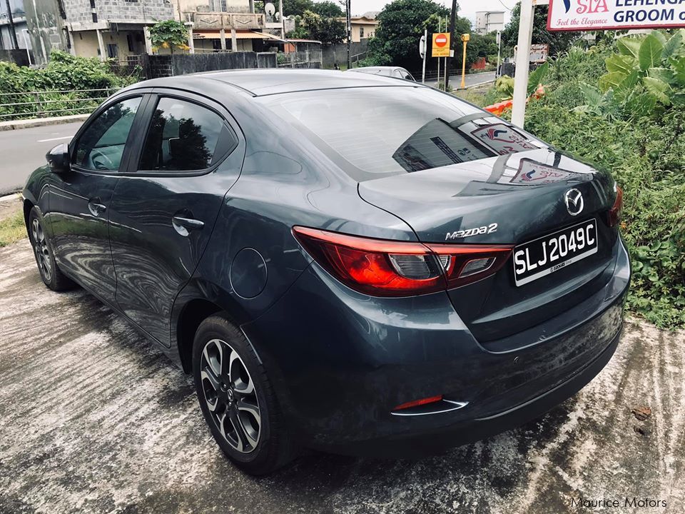 Mazda 2 DELUXE SKYACTIV SEDAN 1.5 LED in Mauritius