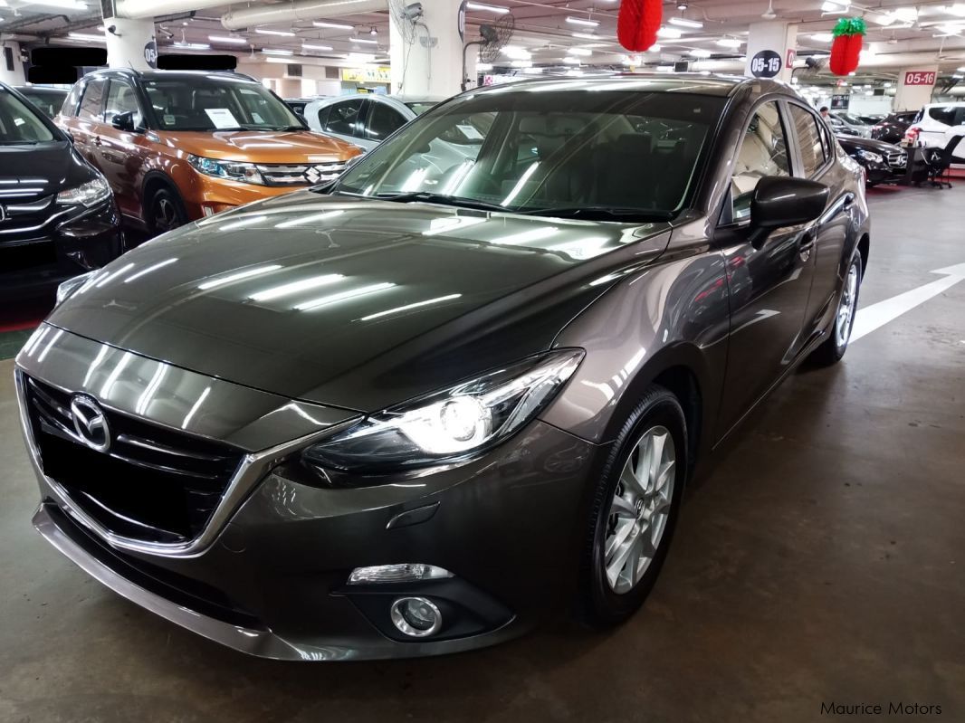 Mazda 3 Deluxe SkyActiv in Mauritius