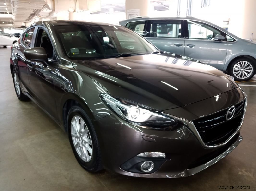 Mazda 3 Deluxe SkyActiv in Mauritius