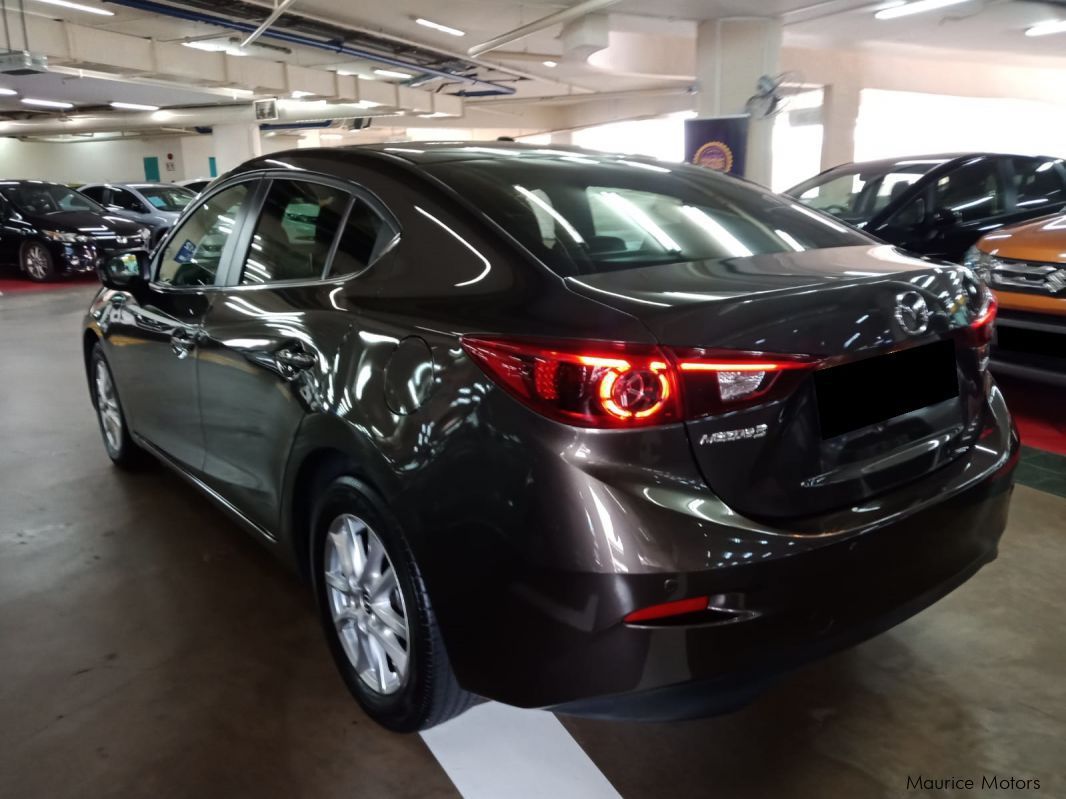 Mazda 3 Deluxe SkyActiv in Mauritius