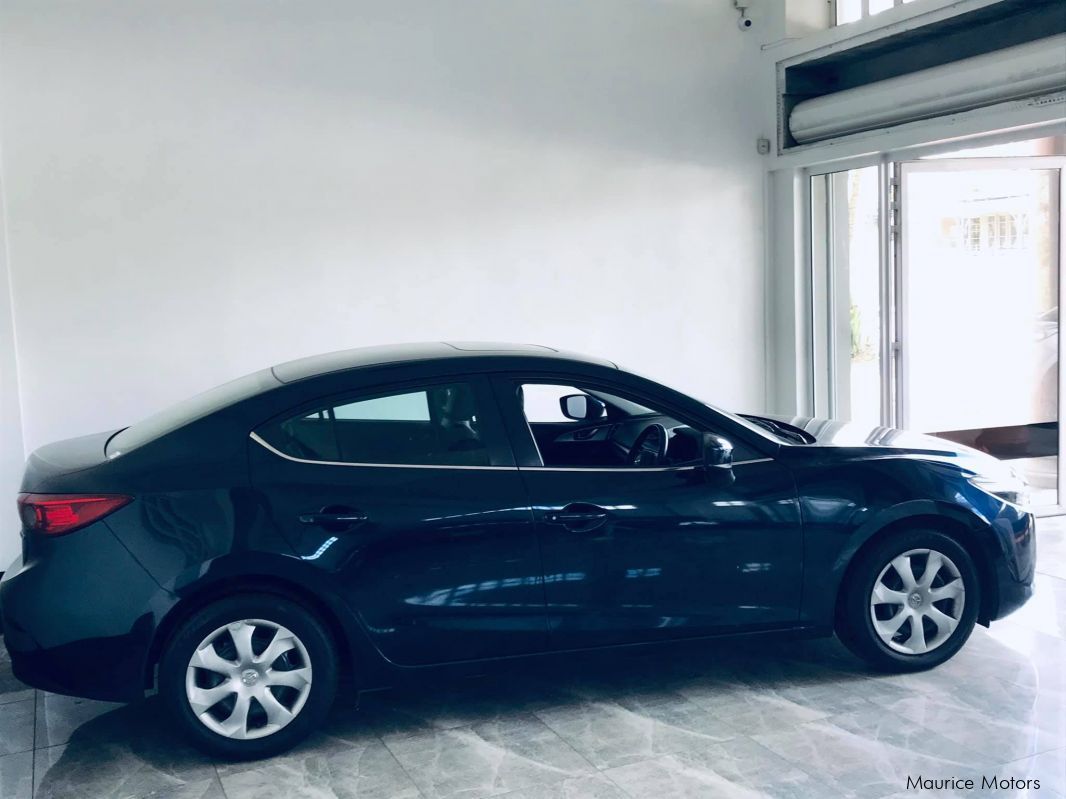 Mazda 3 SKYACTIV SUNROOF  in Mauritius