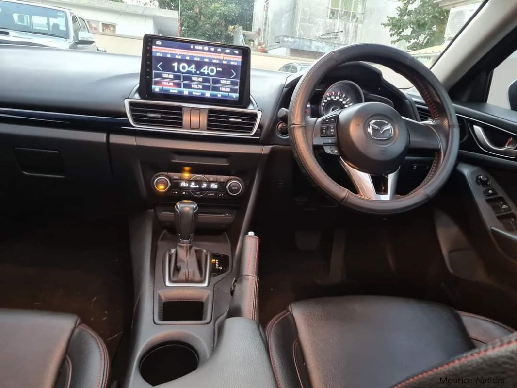 Mazda 3 Skyactiv in Mauritius