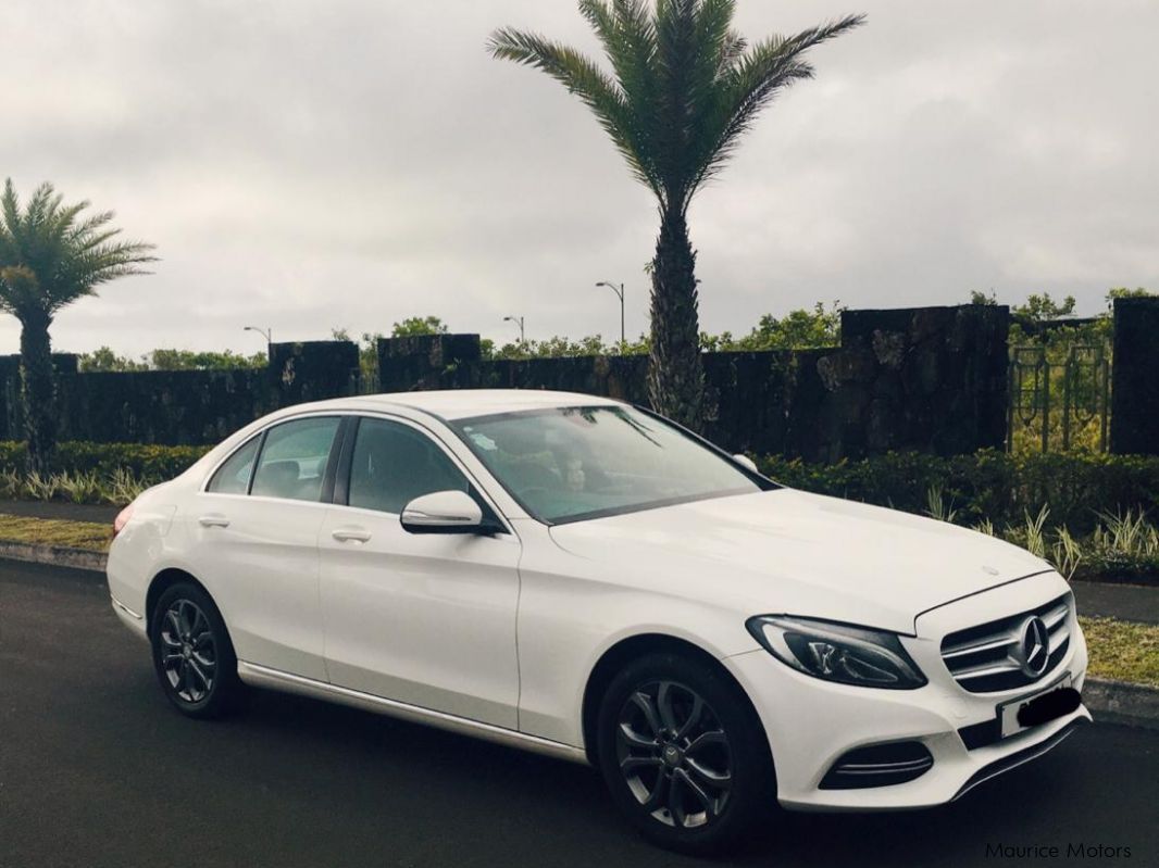 Mercedes-Benz C180 Avantgarde W 205 in Mauritius