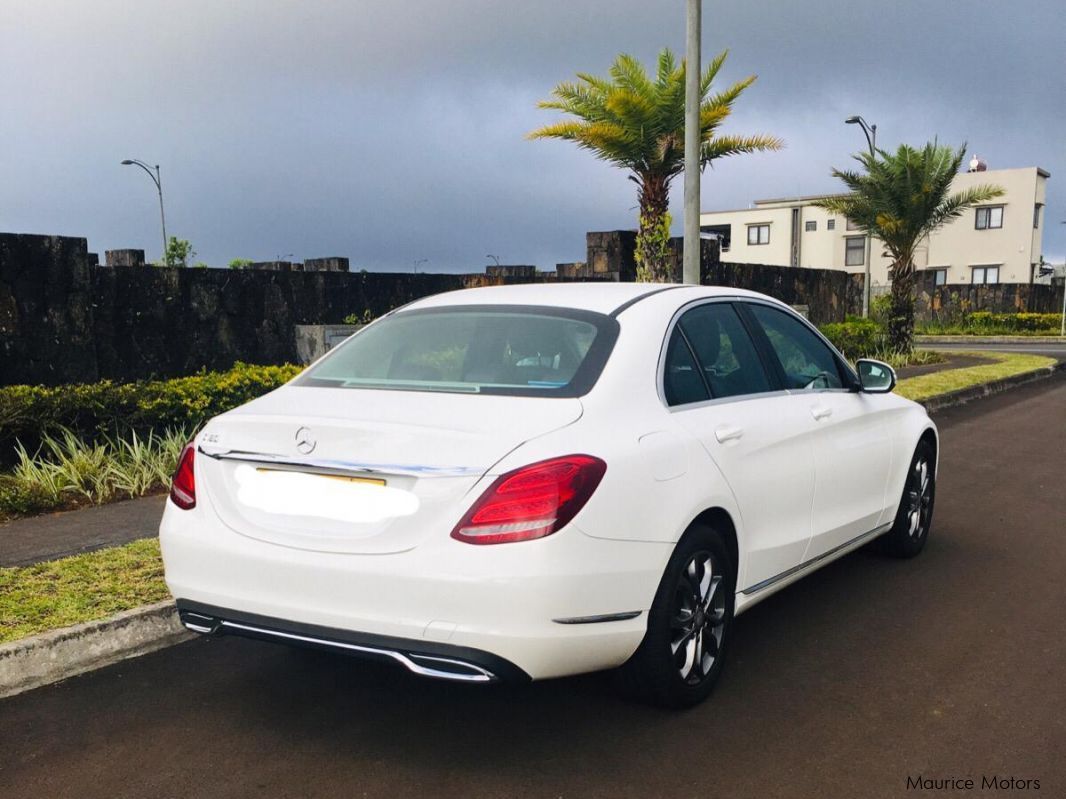 Mercedes-Benz C180 Avantgarde W 205 in Mauritius