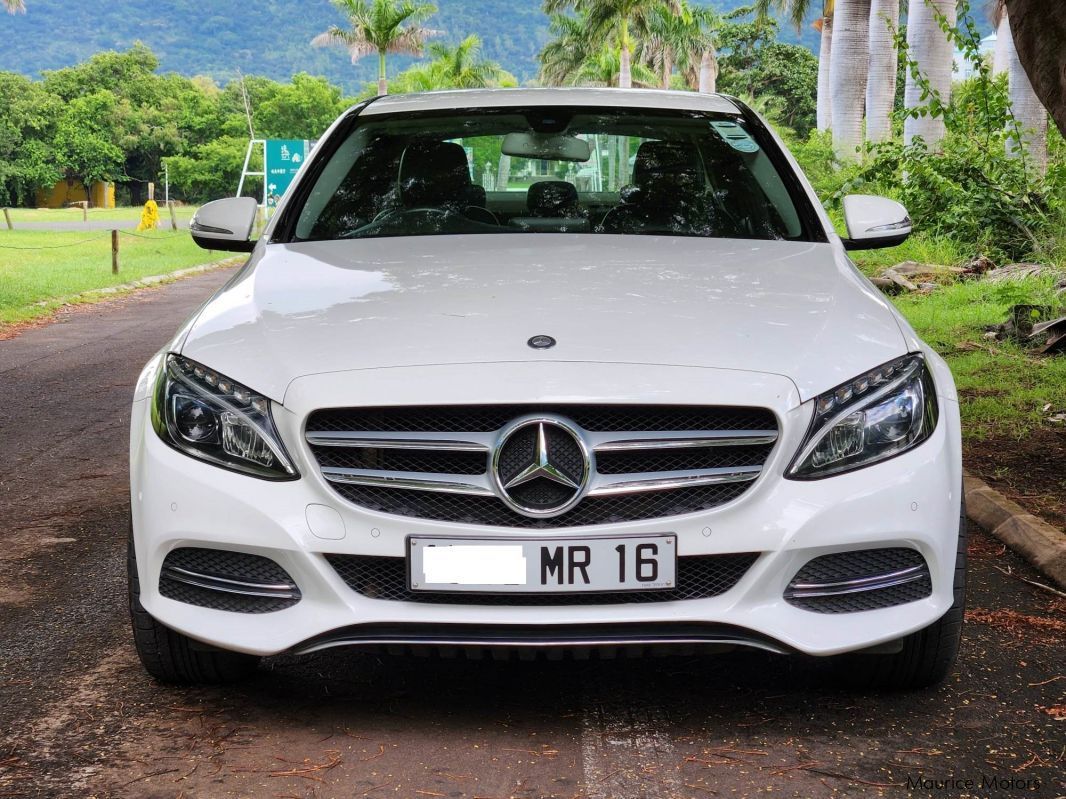 Mercedes-Benz C180 in Mauritius