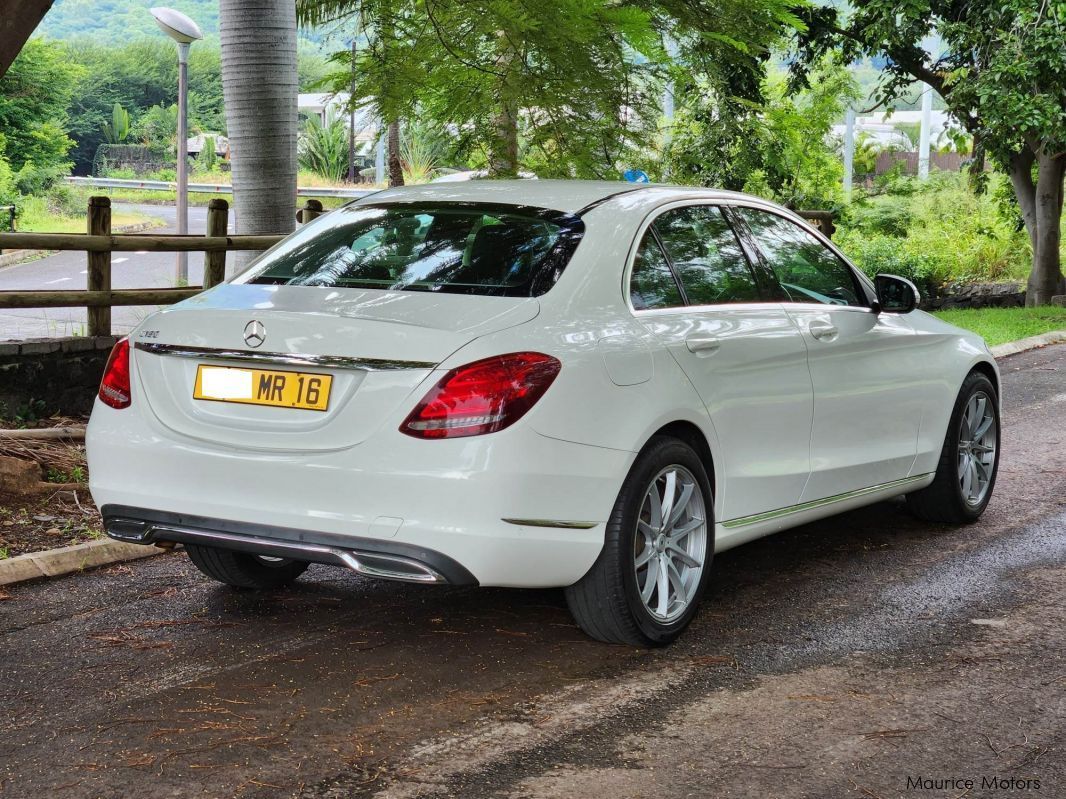 Mercedes-Benz C180 in Mauritius