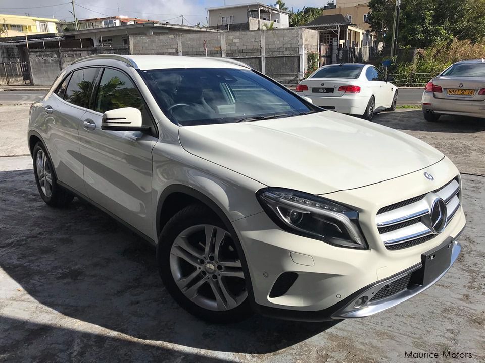 Mercedes-Benz CLA 180 STEPTRONIC - 1600cc Turbo in Mauritius