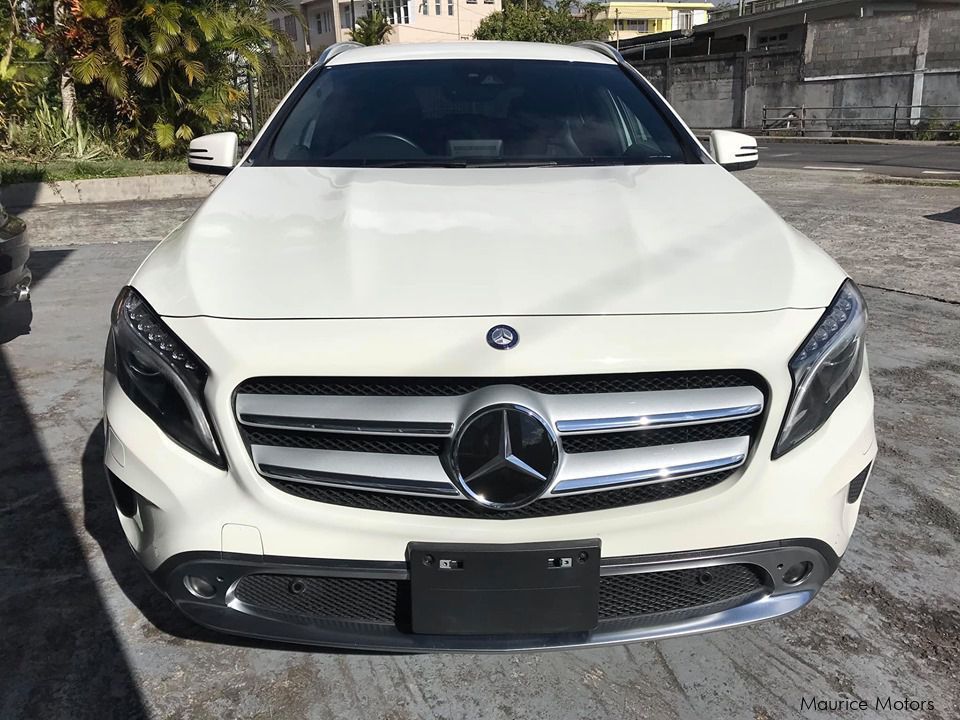 Mercedes-Benz CLA 180 STEPTRONIC - 1600cc Turbo in Mauritius