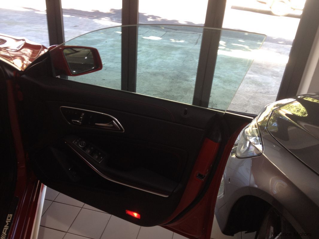 Mercedes-Benz CLA 45 - TURBO - SUNROOF - RED in Mauritius