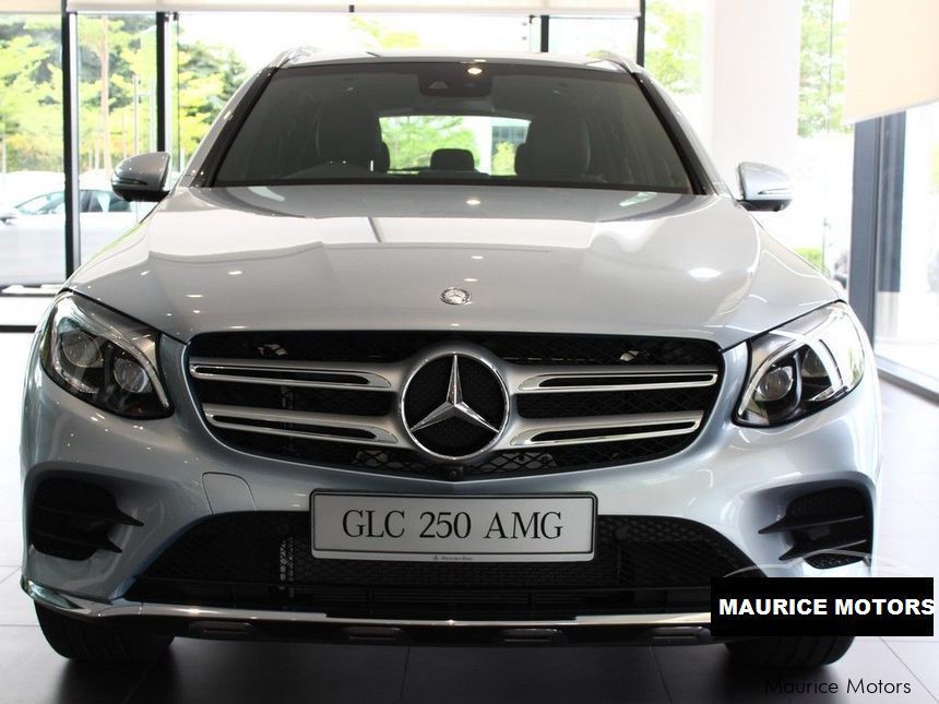 Mercedes-Benz GLC 250 - TURBO - SUNROOF - LEATHER SEATS in Mauritius