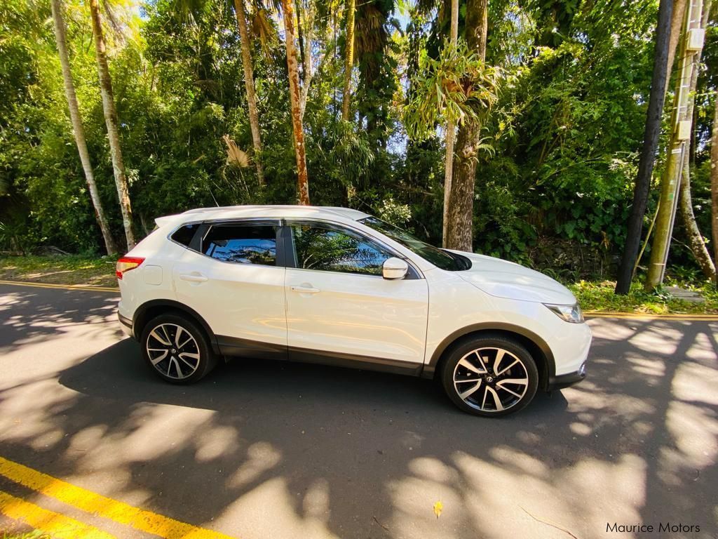 Nissan Qashqai Acenta Turbo in Mauritius