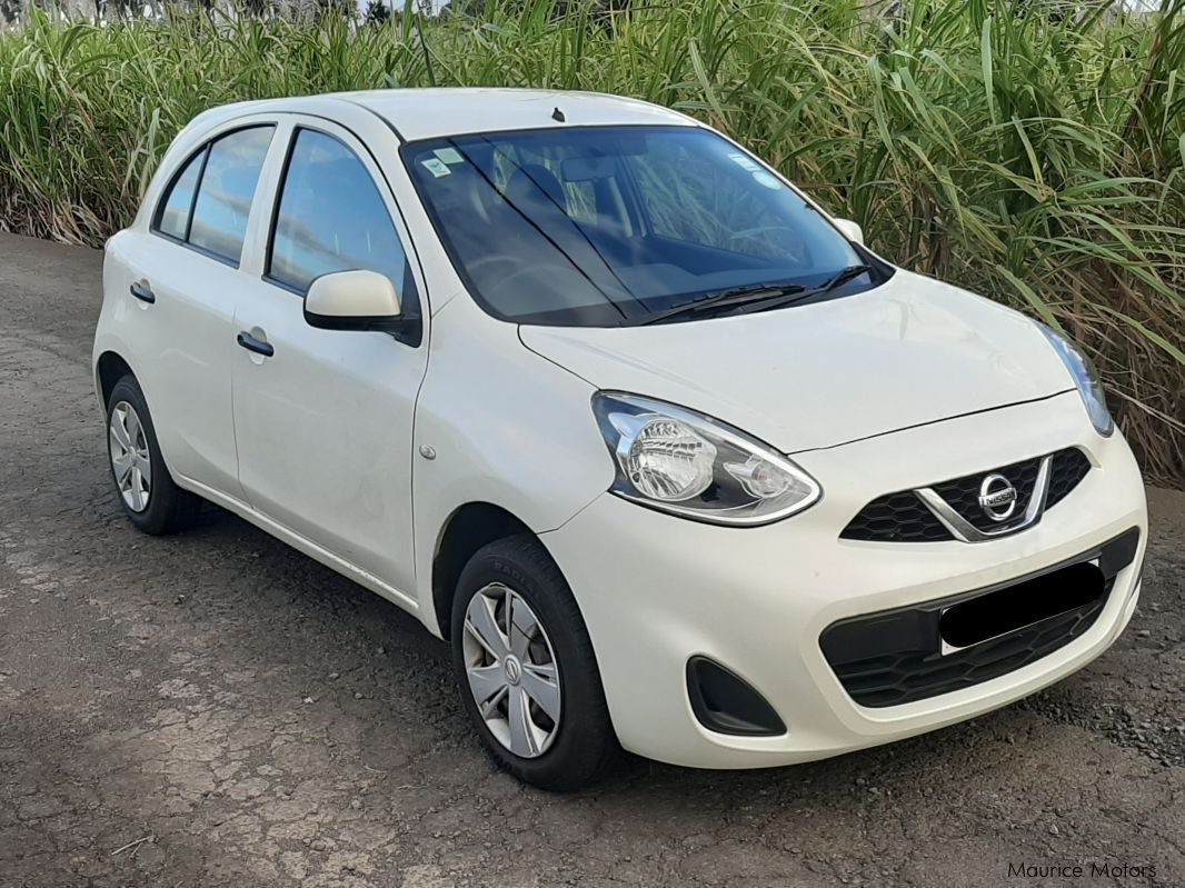 Nissan micra k13 in Mauritius