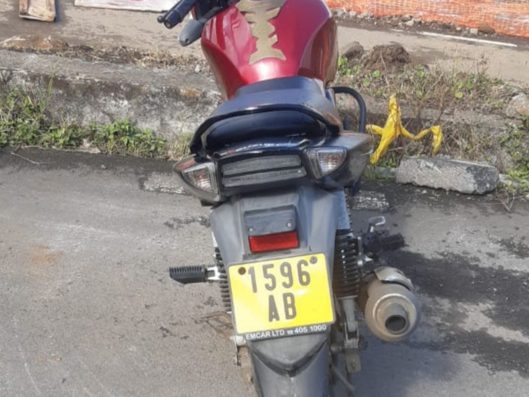 Suzuki GS150R in Mauritius