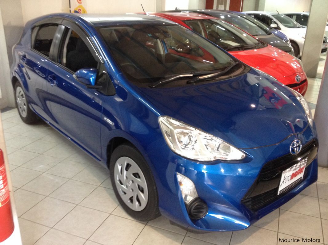 Toyota AQUA - BLUE in Mauritius