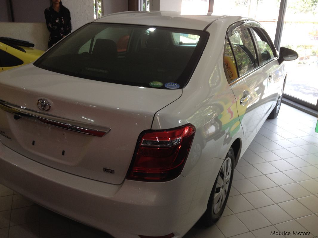 Toyota AXIO - G - WHITE in Mauritius