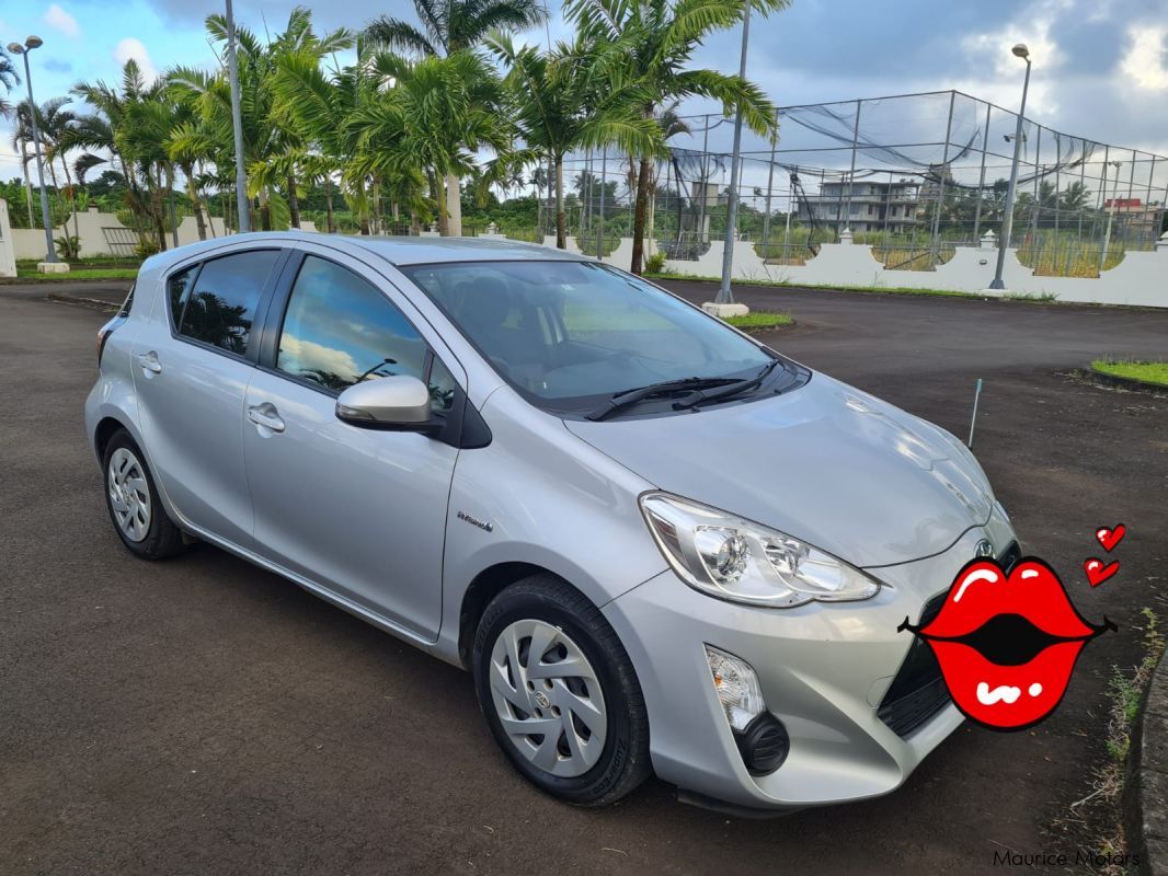 Used Toyota Aqua 2016 Aqua for sale Mahebourg Toyota Aqua sales