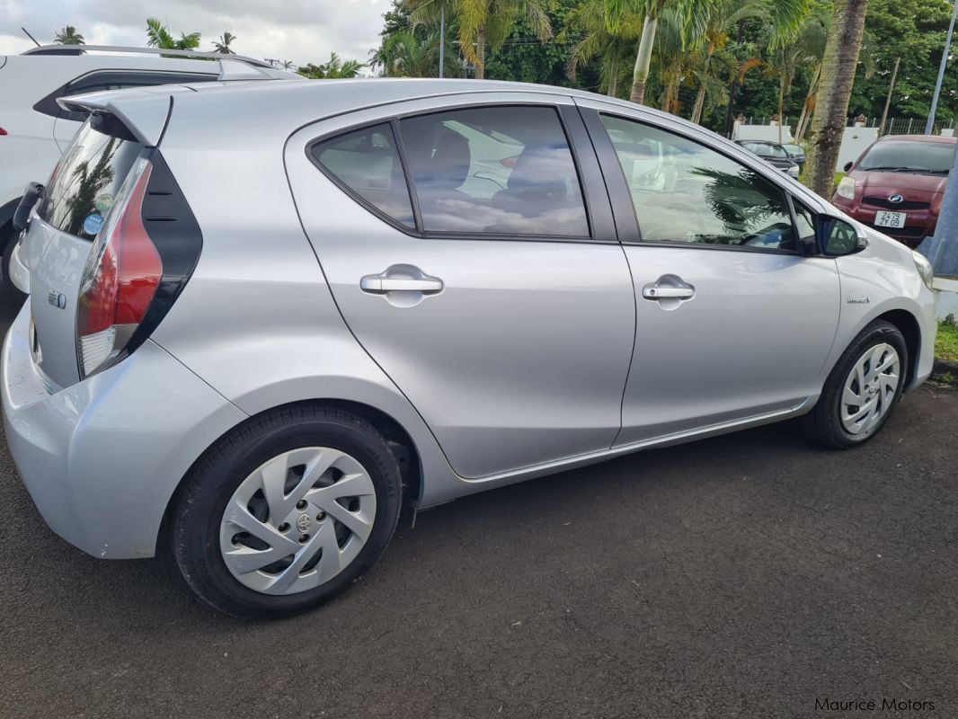 Used Toyota Aqua 2016 Aqua for sale Mahebourg Toyota Aqua sales