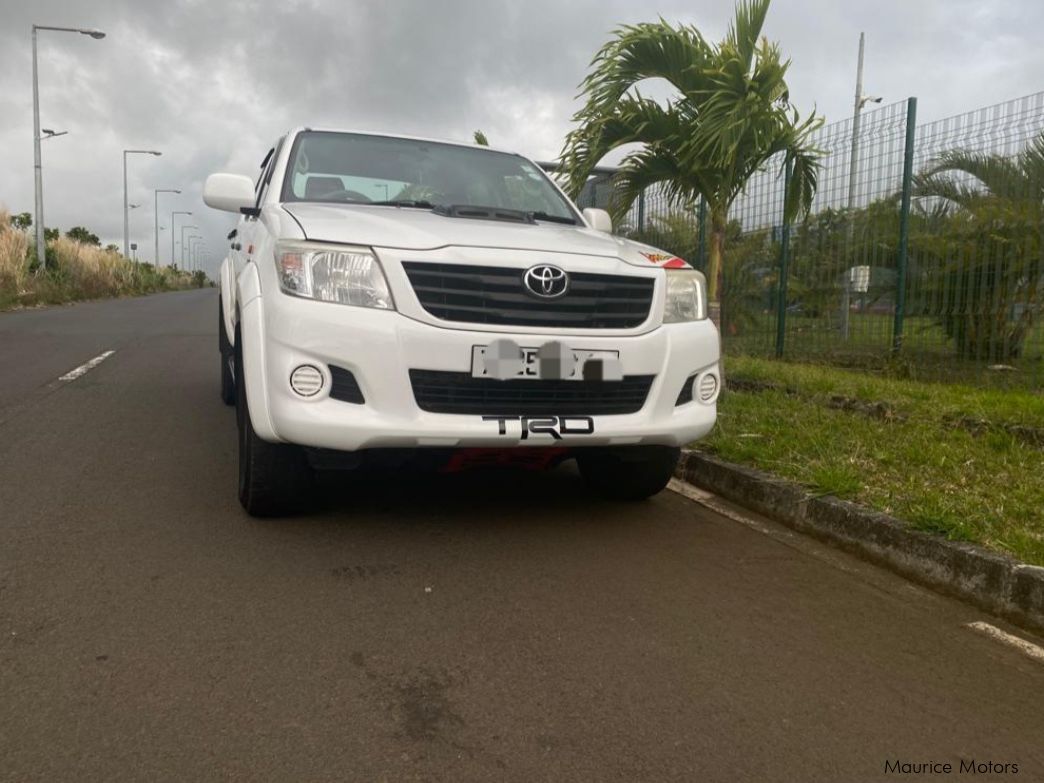 Toyota Hilux Raider in Mauritius
