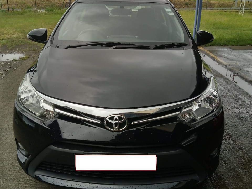 Toyota Yaris Sedan G in Mauritius